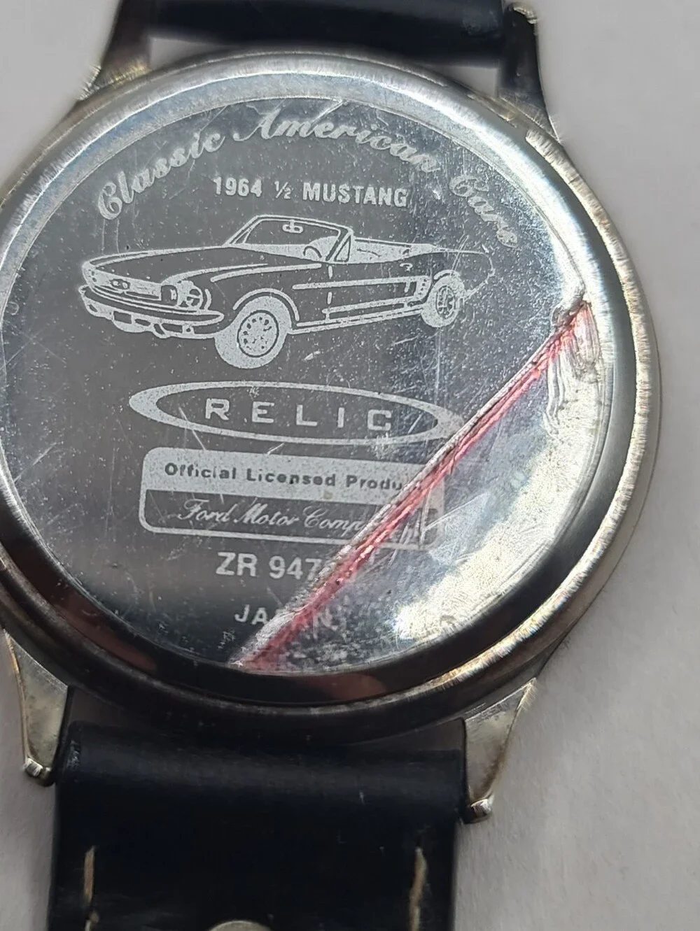 Vintage Relic 1964 1/2 Ford Mustang Wrist Watch In Collector Wooden Box - Picture 6 of 8